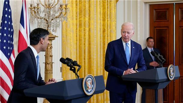 US-Präsident Joe Biden (r) und Premier Rishi Sunak bei ihrer Pressekonferenz im Weißen Haus.