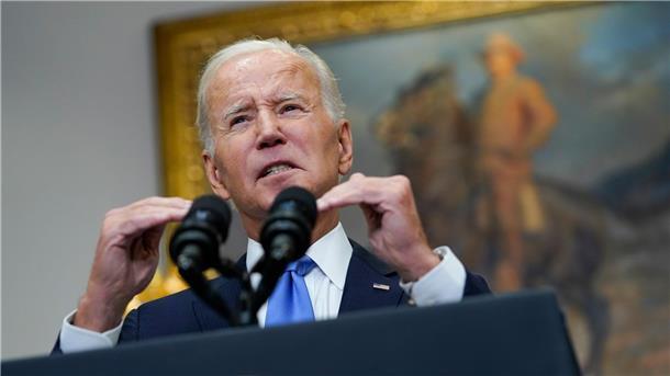 Biden: So nah am „Armageddon“ wie seit Kuba-Krise nicht mehr US-Präsident Joe Biden spricht im Roosevelt Room des Weißen Hauses.