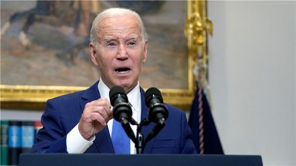 USA: Keine Kürzungen der Militärhilfen an Israel US-Präsident Joe Biden spricht im Roosevelt Room des Weißen Hauses.
