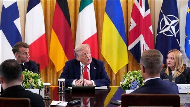 Gipfel im Weißen Haus ist uneins über Waffenruhe für Ukraine US-Präsident Trump berät mit dem ukrainischen Präsidenten Selenskyj und europäischen Staats- und Regierungschefs über eine Friedenslösung für die Ukraine