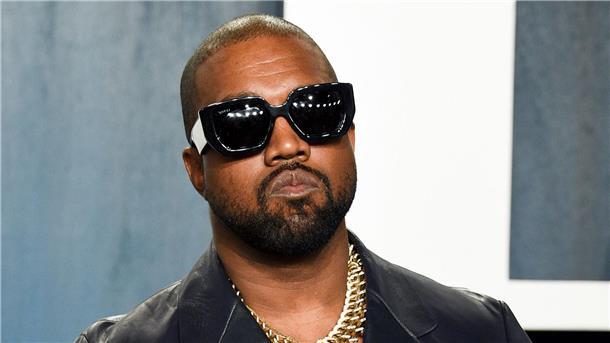 „Hass, Fanatismus“: Kanye West führt Antisemitismus-Liste an US-Rapper Kanye West steht nach Einschätzung des Wiesenthal-Zentrums mit seinen Äußerungen an der Spitze der zehn schlimmsten antisemitischen Vorfälle des Jahres 2022.