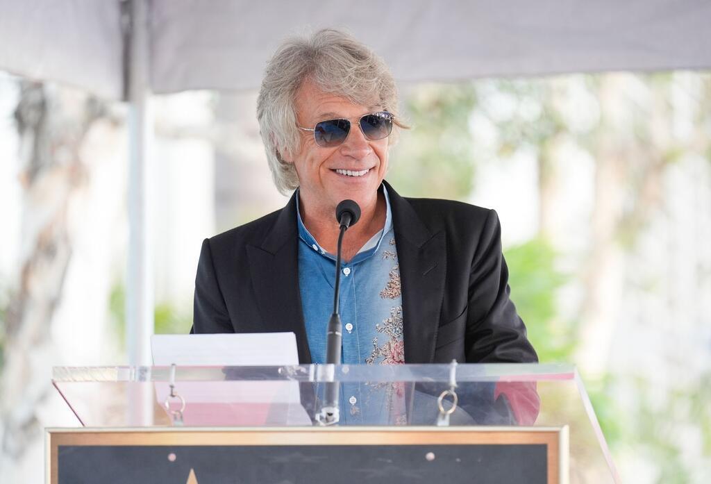 Rockband Def Leppard mit Hollywood-Stern geehrt US-Rocker Jon Bon Jovi ist ein selbsterklärter Def Leppard Fan.