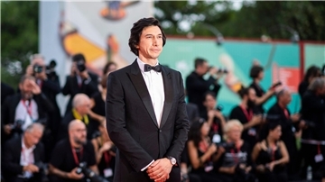US-Schauspieler Adam Driver wird zur Premiere von „Ferrari“ in Venedig erwartet.