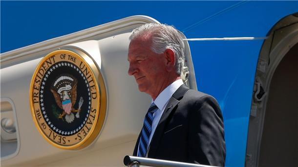 US-Senator Tommy Tuberville bezeichnet die Aussage, dass es sich bei weißem Nationalismus um eine rassistische Ideologie handelt, als „Meinung“.
