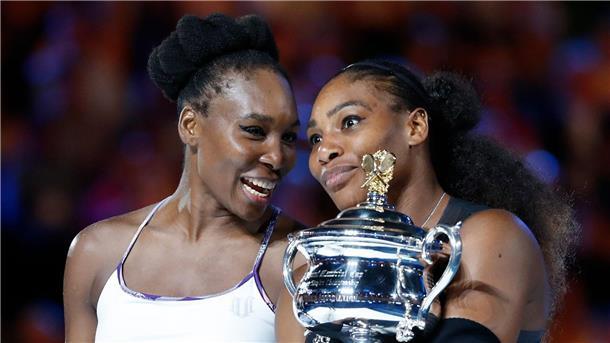 Venus (l) und Serena Williams (r) haben ihren Weg in der Tenniswelt bis ganz oben gemacht.
