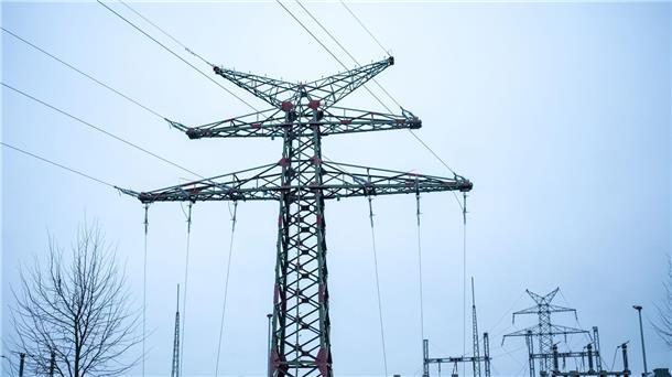 Heizen, Tanken, Strom: Was die Haushaltseinigung bedeutet Verbraucher und Firmen müssen sich auf höhere Strompreise einstellen.