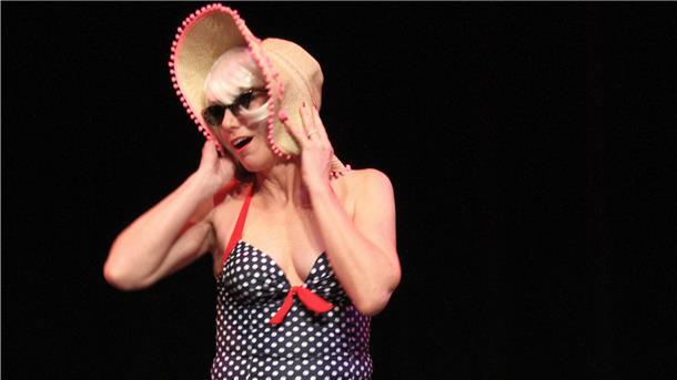 Verkleidung, Schauspielerei und Übertreibung gehören beim Burlesque dazu.
