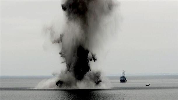 Eine Explosion im Wasser