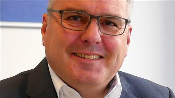 Sicher ins Berufsleben Versicherungsexperte Roland Stecher.