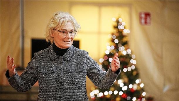 Das Kriegsjahr und das Feuerwerk: Kritik an Lambrecht-Video Verteidigungsministerin Christine Lambrecht steht wegen eines Silvester-Videos in der Kritik.