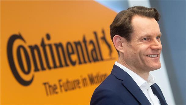 Continental-Chef: Behalten Preisentwicklung im Blick Vertrag verlängert: Continental-Chef Nikolai Setzer soll Conti bis zum März 2029 führen.