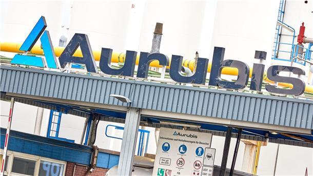 Nach Millionenschaden: Aurubis-Vorstände vor Entlassung Vertreter des Aufsichtsrats des Hamburger Kupferproduzenten Aurubis verhandeln mit drei von vier Vorstandsmitgliedern über eine Beendigung ihrer Vorstandstätigkeit.