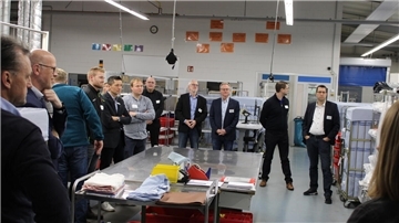 Vertreterinnen und Vertreter Nordenhamer Firmen bekamen Einblicke in die Arbeit des Sozialwerkes.
