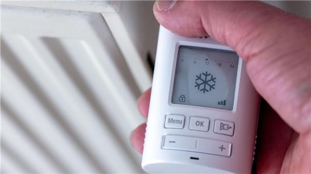 Umfrage zu Vorsätzen: Fast jeder Zweite will Energie sparen Viele Deutsche wollen einer Umfrage zufolge mehr Energie sparen.