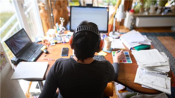 Viele Ess- und Küchentische sind im Jahr 2020 zum Schreibtisch umfunktioniert worden.