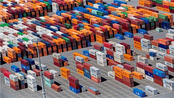 Umfrage: Zoll-Deal macht Unternehmen in Hannover neue Sorgen Viele Firmen in Niedersachsen berichten laut IHK von negativen Auswirkungen der US-Handelspolitik. (Archivbild)