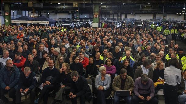 Ford-Jobabbau: Betriebsrat bangt um Zukunft des Standorts Viele Ford-Mitarbeiter in Köln sorgen sich um ihre Arbeitsplätze.