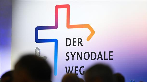 Gemischte Reaktionen nach letztem katholischen Reformtreffen Viele hätten sich mehr gewünscht, doch ein Achtungserfolg war der katholische Reformprozess Synodaler Weg allemal - so fällt jedenfalls das Fazit der Verantwortlichen aus. Es gibt aber auch kritischere Stimmen.