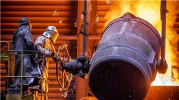 Viele Industriezweige benötigen besonders viel Energie. Die derzeitige Krise trifft sie besonders hart.