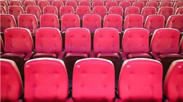 Viele Kinos in Deutschland haben Investitionsbedarf - und leiden unter schwachen Zuschauerzahlen. (Symbolbild)