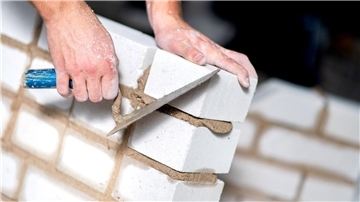 Viele Lehrstellen im niedersächsischen Handwerk sind zum Start des neuen Ausbildungsjahres unbesetzt. (Symbolbild)