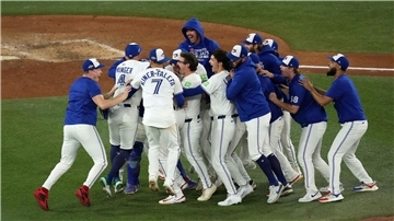 World Series perfekt: Dodgers treffen auf Toronto Blue Jays Vier Siege fehlen den Toronto Blue Jays zum Titel in der World Series.