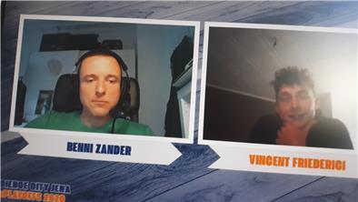 Eisbären-Talent Friederici kann virtueller Meister werden Vincent Friederici im Gespräch mit Magentasport-Experte Benni Zander (links), der die ePlayofs der ProA kommentiert.