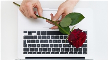 Virtuelles Dating in Zeiten von Corona: Das erste Treffen kann auch online stattfinden.