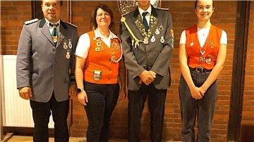 Vizekönige Carsten Wilshusen, Bianca Dammann, Jugendvize Helene Gerdel und Kindervize Fine Ropers