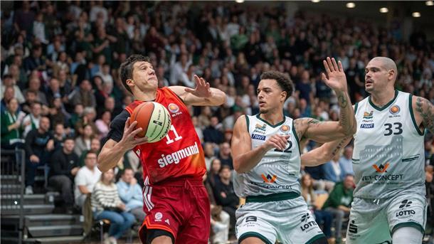 Basketball-Pokal: Bayern-Basketballer erreichen das Top Four Vladimir Lucic (l) und die Bayern-Basketballer erreichten souverän das Top Four der Basketball-Bundesliga.