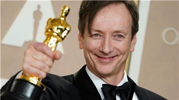Volker Bertelmann hat einen Oscar für die Filmmusik zu „Im Westen nichts Neues“ gewonnen.