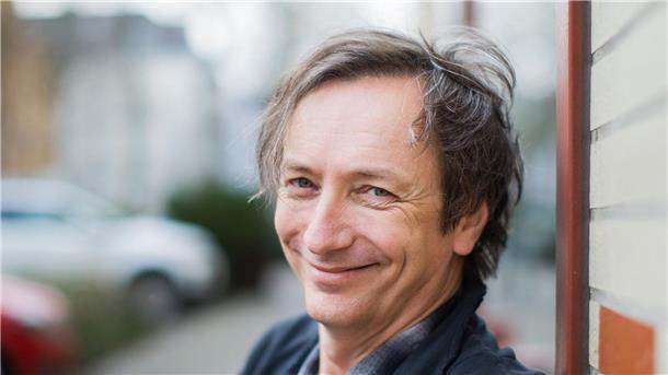 Volker Bertelmann ist mit seiner Komposition für den Antikriegsfilm „Im Westen nichts Neues“ im Oscar-Rennen.