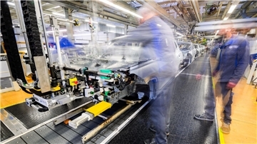 Volkswagen behauptet seine Spitzenposition unter den wirtschaftsstärksten Unternehmen. (Archivbild)
