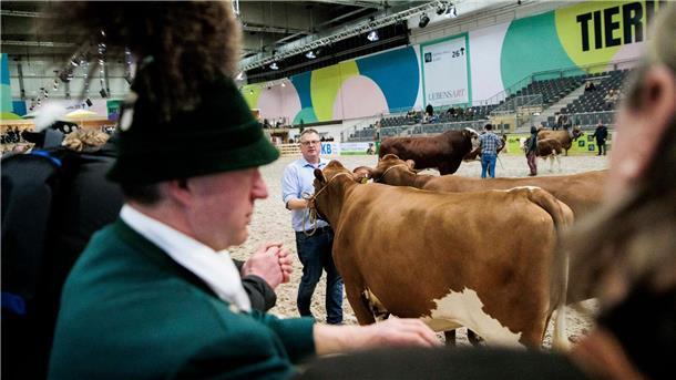 Grüne Woche verfehlt Besucher-Ziel Vom 19. bis 28. Januar 2024 findet die 88. Ausgabe der Grünen Woche, einer internationalen Leitmesse für Ernährung, Landwirtschaft und Gartenbau, statt.