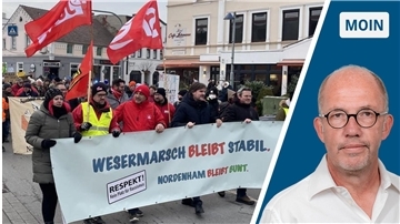 Vom Bahnhofsvorplatz führte der Portestzug durch die Innenstadt zum Marktplatz.