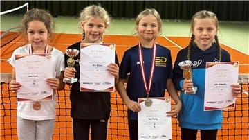Vivien Muric, Ella Behrens, Thea Drieling und Lotta Stüdemann