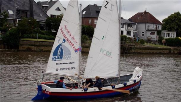 Von 5-15 m Länge – Regattaboote messen sich auf der Weser
Skipper im Alter zwischen 19 und 76 Jahren fahren die Oldenburger Regatta

