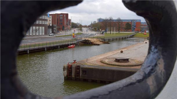 Blick auf die Stelle, an der die provisorische Brücke. 