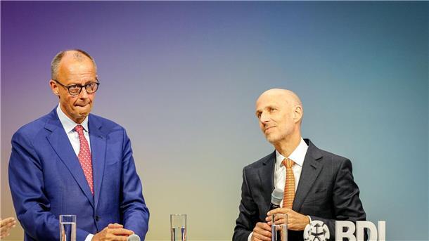 Techbranche und BDI fordern vor Gipfel mehr Reformtempo Von der Politik wünscht sich Peter Leibinger, Präsident des Bundesverbands der Deutschen Industrie (BDI), weniger Bürokratie und eine Reduktion der „Überregulierung“ rund um KI und Daten. (Archivfoto)