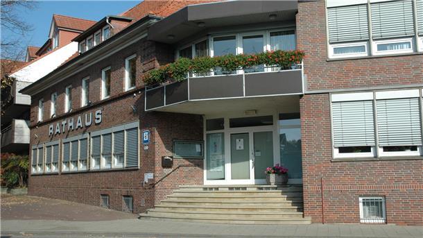 Sittensen feiert 50 Jahre Samtgemeinde: Ein Interview mit Jörn Keller Wie funktioniert eine Samtgemeinde, was wurde erreicht, und wo gibt es noch Baustellen? Jörn Keller über 50 Jahre Samtgemeinde Sittensen und die Zukunftspläne.