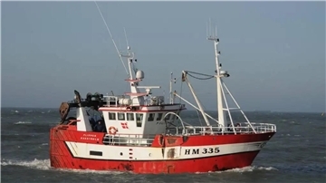 Ein Trawler. Vor Hanstholm sank der dänische Trawler „HM 335 Flipper“ nach einer Kollision im Sturm – ein 55-jähriger Fischer kam dabei ums Leben.
