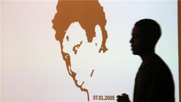 Tod von Oury Jalloh: Familie zieht vor Menschenrechtsgericht Vor mehr als 18 Jahren war der aus Sierra Leone stammende Oury Jalloh gefesselt in einer Zelle gestorben.