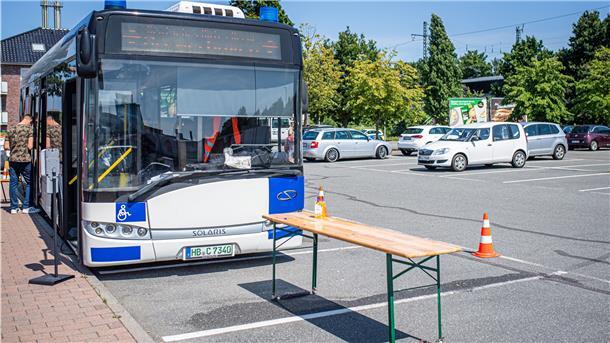 Ein Impfbus an der Pferdebade.
