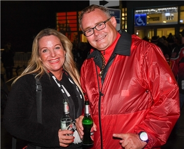 Vorfreude auf beiden Fan-Seiten auf das DEL-Spiel der Fischtown Pinguins und den Iserlohn Roosters.