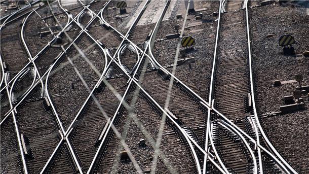 Woher das Geld für die Bahn nun kommen soll Vorgesehene Milliardenmittel für die Sanierung des Schienennetzes sollen nicht mehr wie geplant aus dem Klima- und Transformationsfonds finanziert werden.