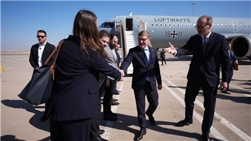 Wadephul glaubt nicht an rasche Rückkehr von Syrern Wadephul reist als Außenminister erstmals nach Syrien.