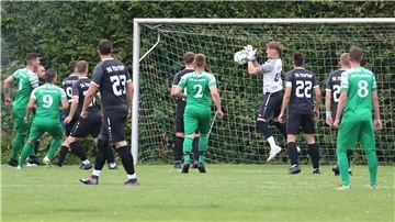 Fußballspiel ESV Nordenham gegen SG Abbehausen II/Phiesewarden