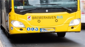 Ein Bus von Bremerhaven Bus. 
