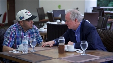 Während des juristischen Tauziehens reiste unter anderem auch der demokratische Senator Chris Van Hollen nach El Salvador, um sich mit Abrego Garcia zu treffen. (Archivbild)