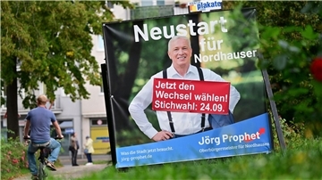 Wahlplakat von Jörg Prophet. Die Stichwahl zur Oberbürgermeisterwahl in Nordhausen findet am 24. September statt.